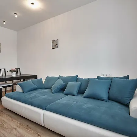 Exclusive Apartment *